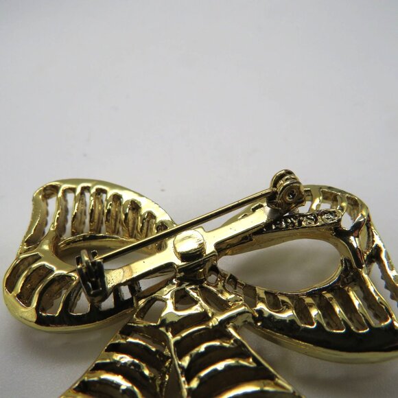 Vintage Gerrys Brooch Filigree Gold Tone Ribbon Bow Pin Signed - Picture 2 of 5
